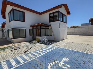 Excelente oportunidad comercial en San Joaquín