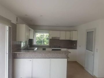 GRAN CASA A ESTRENAR EN BARRIO PRIVADO WESTON/MORENO