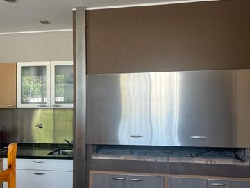 EXCELENTE CASA A LA VENTA, LISTA PARA MUDARSE SE ACEPTAN PERMUTAS POR CASAS EN ZONA NORTE