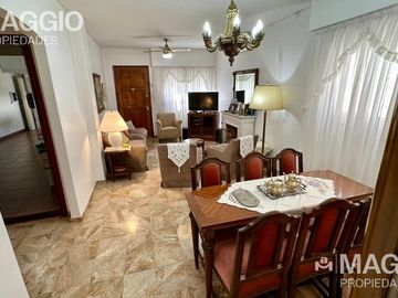 VENTA CASA 6 AMBIENTES LA TABLADA
