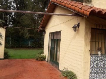 quinta con pileta y cancha de futbool