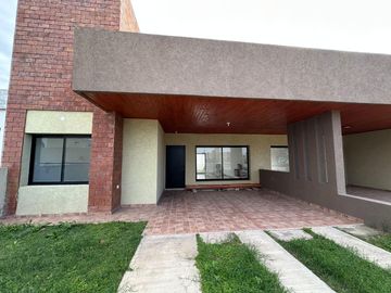 Duplex en venta San Ignacio Manantiales dos dormitorios planta baja