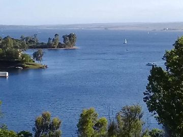 Venta de quinta vacacional  con 10 ambientes y 9 dormitorios en Calamuchita