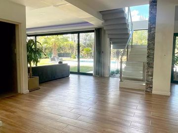 Casa de 5 amb. en  alquiler Temporal en Malibu Canning.