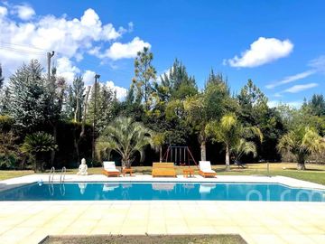 Casa de 5 amb. en  alquiler Temporal en Malibu Canning.