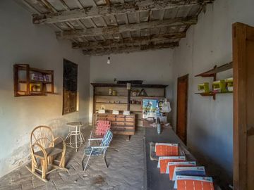 Oportunidad Terreno en Libertador Esquina Corrientes. 16 hectareas y casa de campo