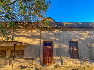 Oportunidad Terreno en Libertador Esquina Corrientes. 16 hectareas y casa de campo
