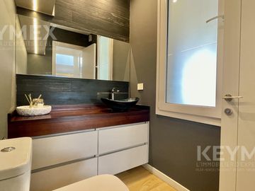 Alquiler anual Casa de lujo en Barrio cerrado El Yacht Nordelta muelle y marina propia seguridad 24h