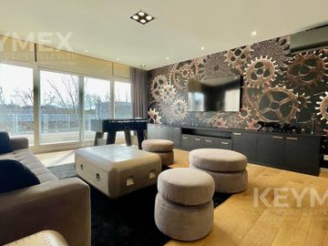 Alquiler anual Casa de lujo en Barrio cerrado El Yacht Nordelta muelle y marina propia seguridad 24h