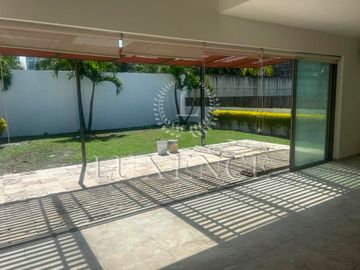 Casa en Venta en fraccionamiento Paraiso Country Club