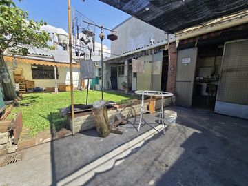 VENTA CASA MULTIFAMILIAR EN VILLA ADELINA