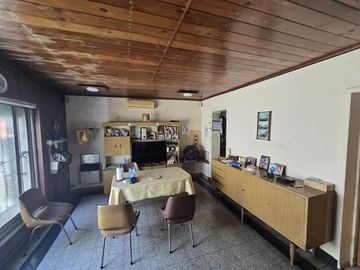 VENTA CASA MULTIFAMILIAR EN VILLA ADELINA