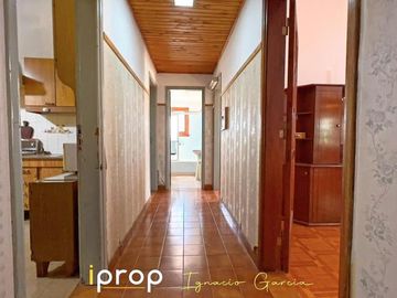 Fabulosa propiedad, ubicación céntrica inmejorable y un parque soñado. Única!!!