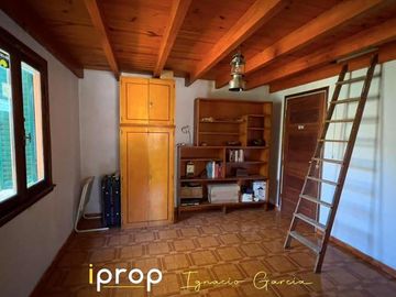 Fabulosa propiedad, ubicación céntrica inmejorable y un parque soñado. Única!!!