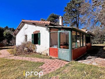 Fabulosa propiedad, ubicación céntrica inmejorable y un parque soñado. Única!!!