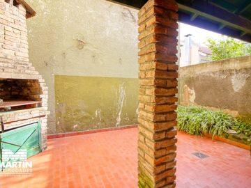 PH 3 amb en venta con patio en Olivos