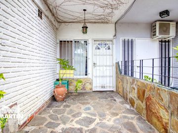 PH 3 amb en venta con patio en Olivos