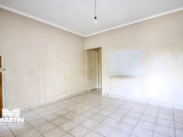 PH 3 amb en venta con patio en Olivos