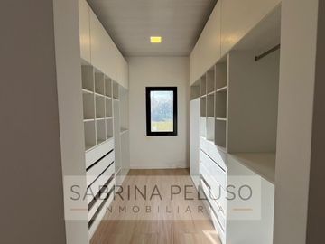Casa en VENTA en Barrio Club de campo Prados del Oeste
