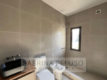 Casa en VENTA en Barrio Club de campo Prados del Oeste