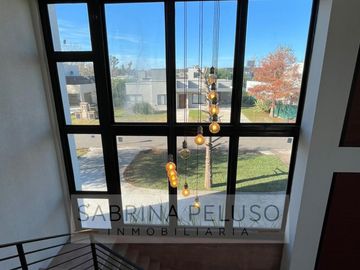 Casa en VENTA en Barrio Club de campo Prados del Oeste