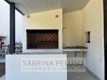 Casa en VENTA en Barrio Club de campo Prados del Oeste