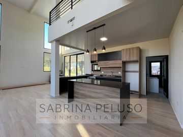 Casa en VENTA en Barrio Club de campo Prados del Oeste