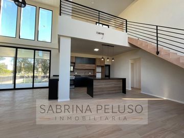 Casa en VENTA en Barrio Club de campo Prados del Oeste