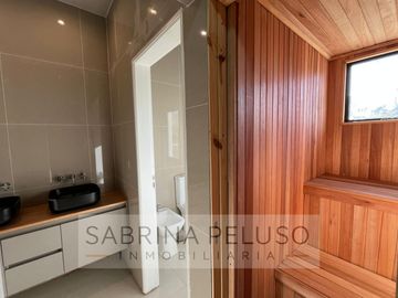 Casa en VENTA en Barrio Club de campo Prados del Oeste