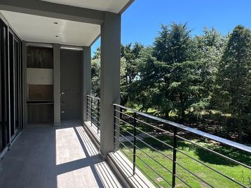 Venta - Departamento - 2 ambientes   -  Pilar -  balcón -  parrilla - pileta - cochera