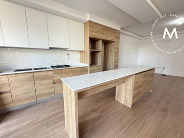 Semipiso de 4 ambientes con cochera y terraza privada, (quincho y piscina 232m2) - Villa Ballester