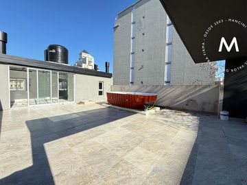 Semipiso de 4 ambientes con cochera y terraza privada, (quincho y piscina 232m2) - Villa Ballester