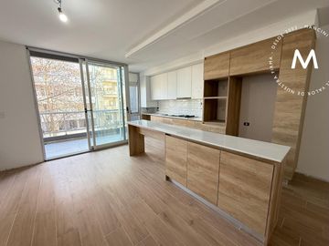 Semipiso de 4 ambientes con cochera y terraza privada, (quincho y piscina 232m2) - Villa Ballester