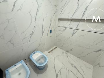 Semipiso de 4 ambientes con cochera y terraza privada, (quincho y piscina 232m2) - Villa Ballester