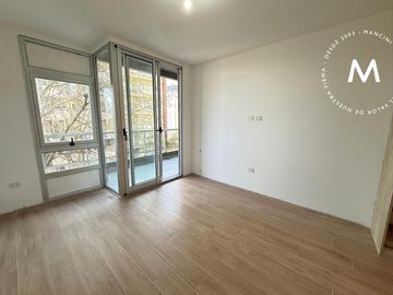 Semipiso de 4 ambientes con cochera y terraza privada, (quincho y piscina 232m2) - Villa Ballester