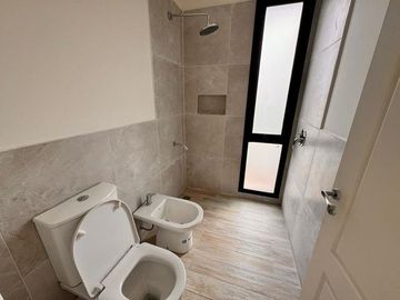 Casa con pileta en Santa Elisa, Pilar del este