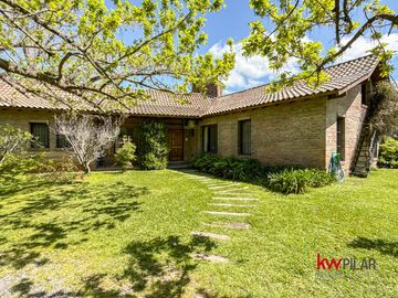 Casa en Venta en Los Cerrillos, Pilar - 6 Ambientes