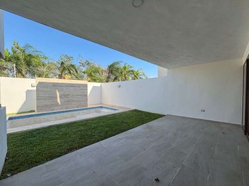CASA EN VENTA EN PRIVADA PARQUE NATURA, CHOLUL