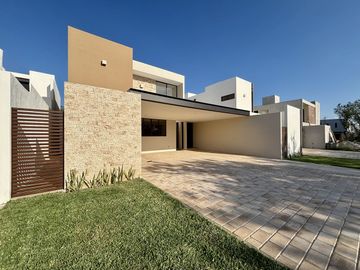 CASA VENTA MÉRIDA,, PRIV. PARQUE NATURA CHOLUL, CIRUELA 213.