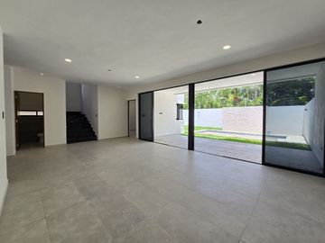 CASA VENTA MÉRIDA,  PRIV. PARQUE NATURA CHOLUL, CIRUELA 202.