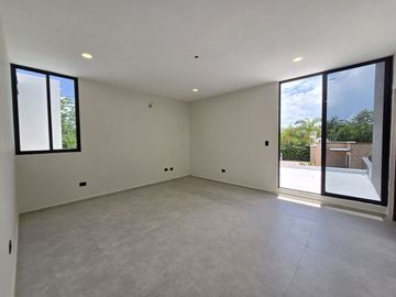 CASA VENTA MÉRIDA,  PRIV. PARQUE NATURA CHOLUL, CIRUELA 202.