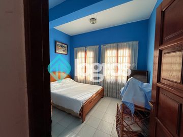 Casa en venta c/ cochera en Grand Bourg