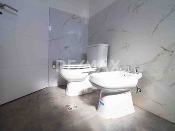 CASA EN VENTA EN LA PENINSULA - LAGO MARI MENUCO