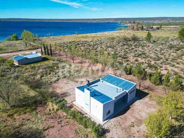 CASA EN VENTA EN LA PENINSULA - LAGO MARI MENUCO