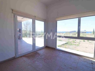 CASA EN VENTA EN LA PENINSULA - LAGO MARI MENUCO