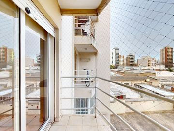 Departamento en VENTA La Plata 3 dorm. y cochera