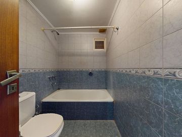 Departamento en VENTA La Plata 3 dorm. y cochera