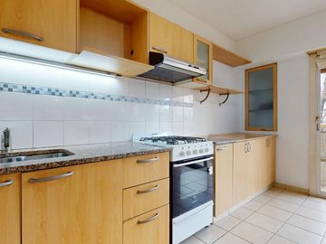 Departamento en VENTA La Plata 3 dorm. y cochera