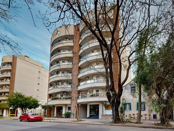 Departamento en VENTA La Plata 3 dorm. y cochera