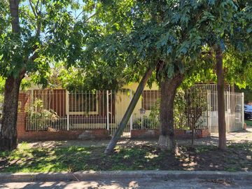 VENTA CASA 3AMB GALERIA CUB. PATIO EZPELETA